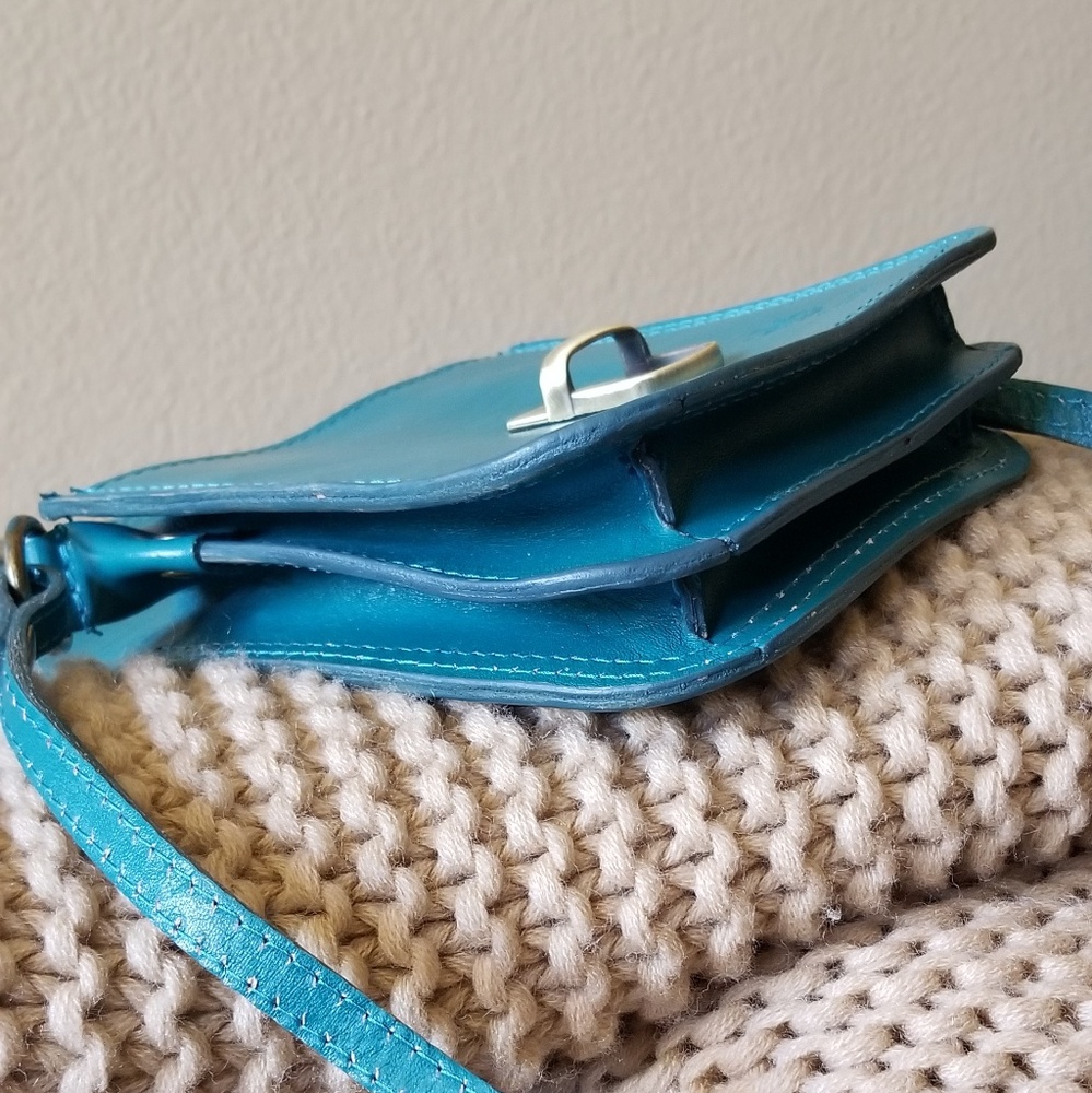 Florence Handbag💙 - Picture 5 of 8